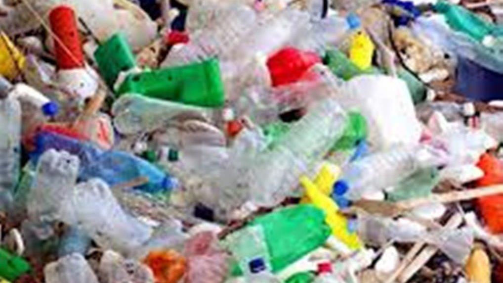 Riciclo della plastica, nuovo allarme per il pianeta