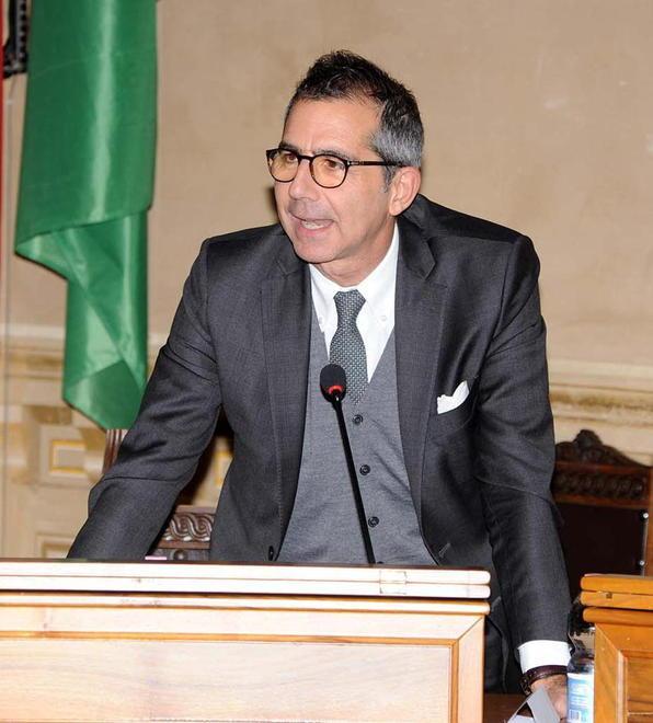 Azzi: «La discarica ci serve, l’obiettivo è un’industria pulita» 