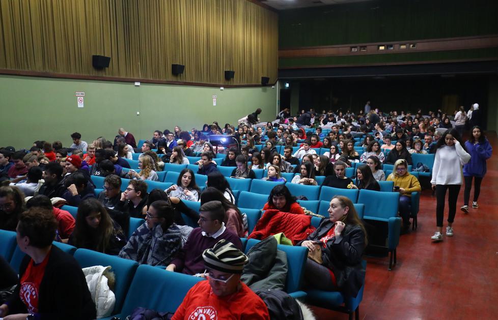 Aids, giovani e prevenzione Distribuiti 400 test per l’Hiv 