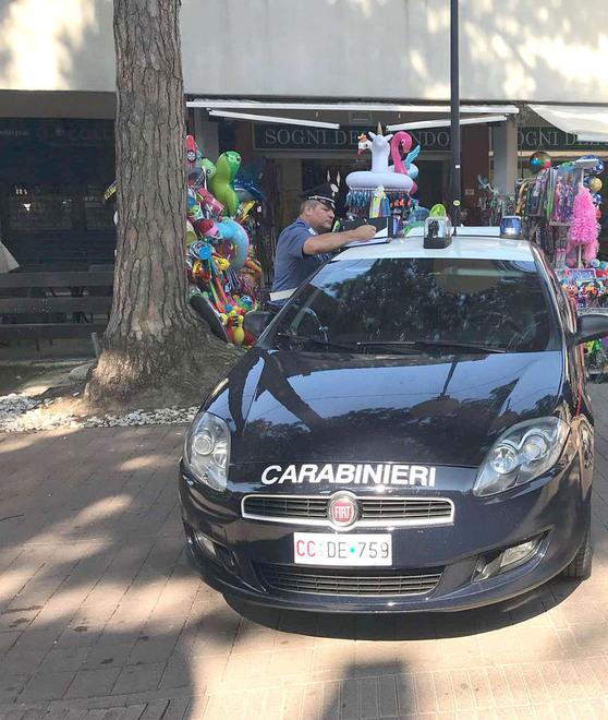 Fermato di carabinieri cerca di corromperli 