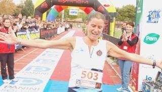 In alto il vincitore Federico Meini, a sinistra Cristina Neri seconda tra le donne