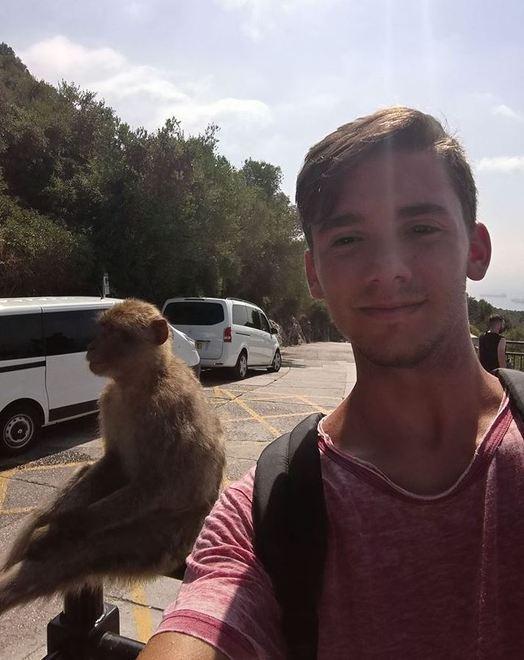 In sei sull'auto finiscono nel dirupo: muore il 25enne Sergio Giacobazzi