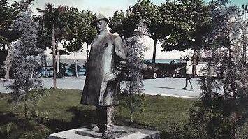 La statua di Giacomo Puccini contesa fra Viareggio e Torre del Lago