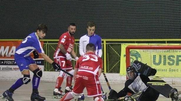 I Pattinatori Edilfox strapazzano il Follonica A: finisce 6-0