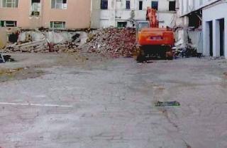L’area a Marina dove dovrebbe nascere il nuovo hotel Mediterraneo