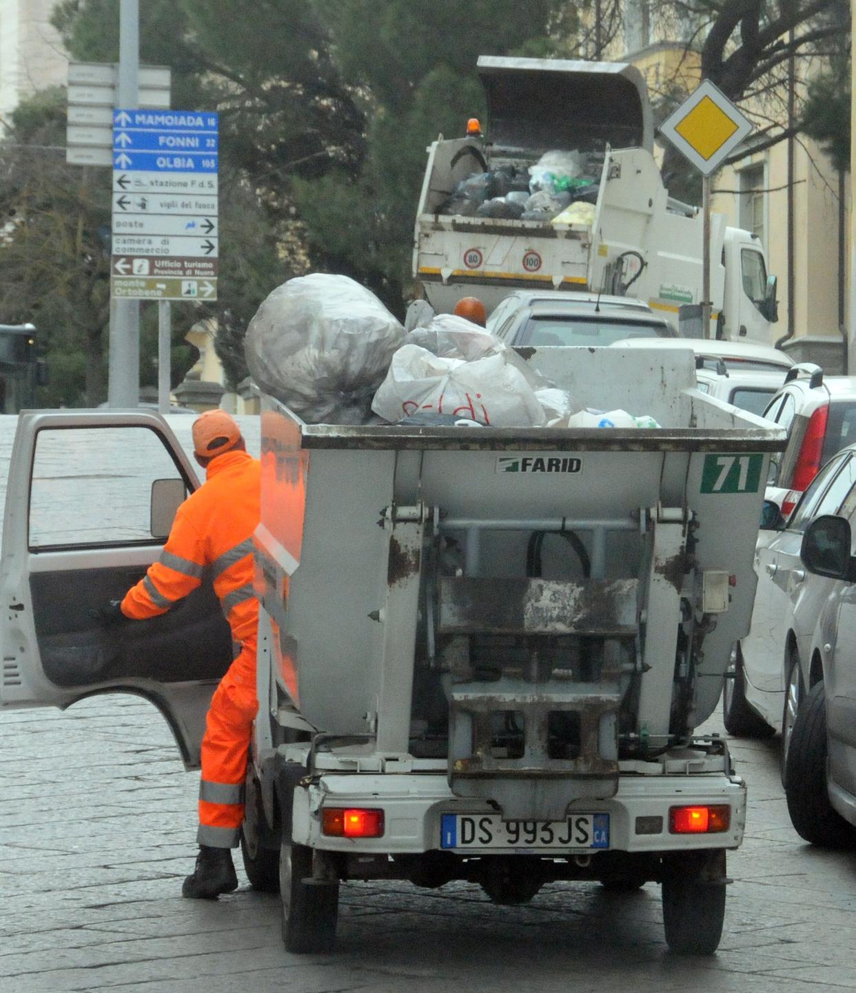 Rifiuti, vertice in municipio per dare il via a è-comune 