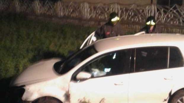 Scontro tra due auto Una persona all’ospedale