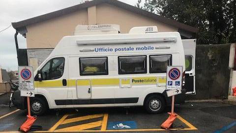 Operativo da stamani l’ufficio postale mobile