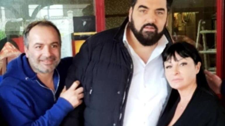 Cannavacciuolo superstar: tutti alla ricerca del selfie con lo chef internazionale