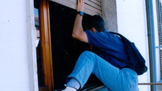 Furto da 80.000 euro in un’abitazione Spariti due Rolex d’oro