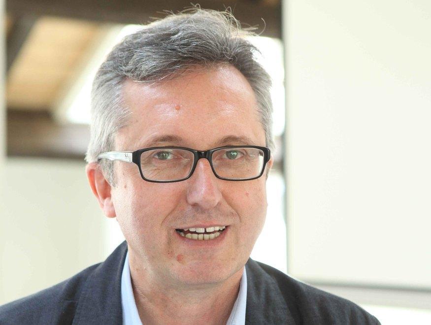 «Chi lavora anche da due anni non avrà più un permesso» 
