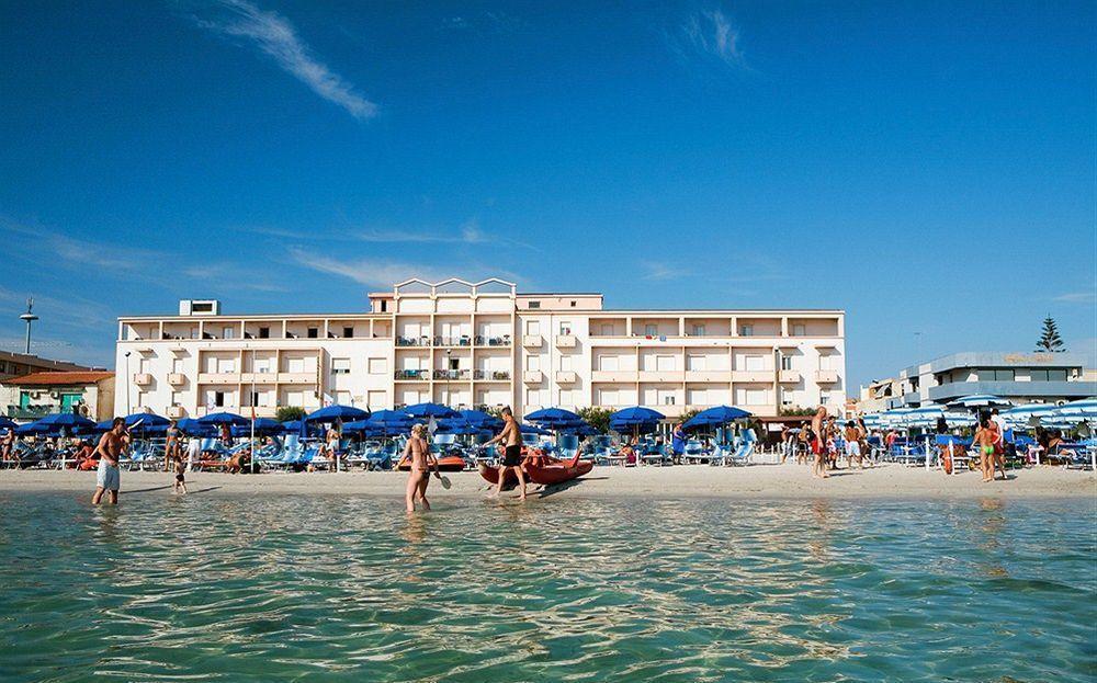 Alghero, hotel San Marco all’asta, anzi no: i titolari vanno dal giudice 