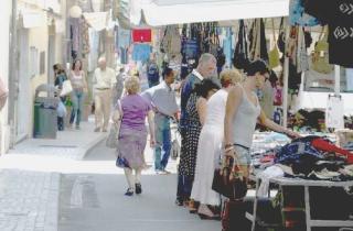 Il mercato del lunedì in centro: da domani si cambia