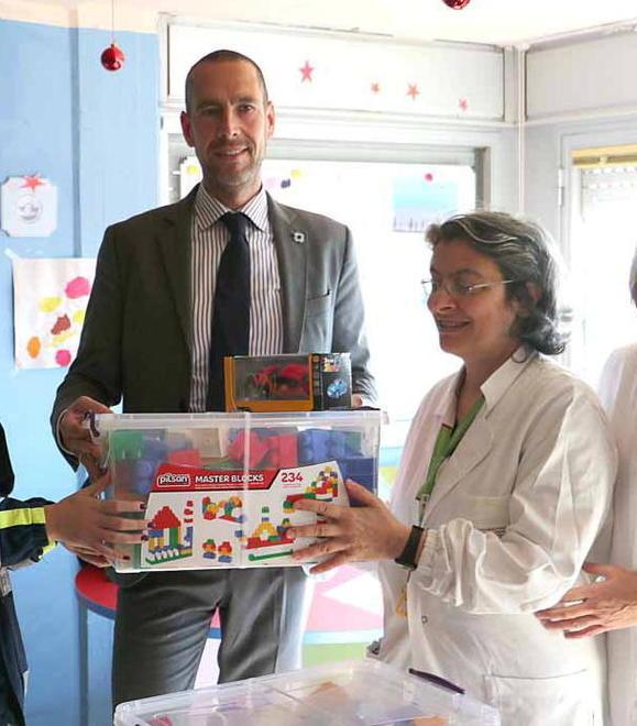 Carrefour regala giochi ai bimbi 