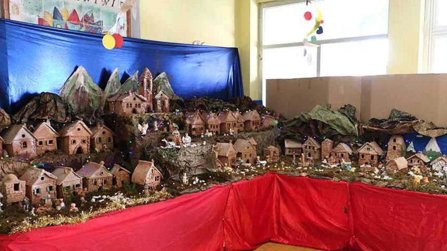 «Sindaco, fai fare tu il presepe» Ma le scuole lo fanno già da sole