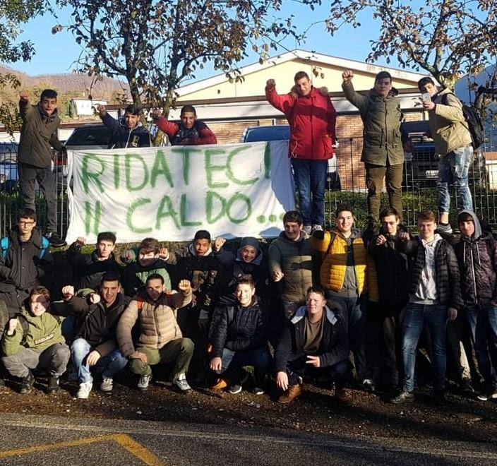 Aule gelide all’istituto Pacinotti scioperano gli studenti del Mat 