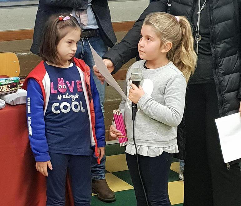 “Pensieri di Natale”, via alle premiazioni delle scuole elementari e alle foto sul giornale