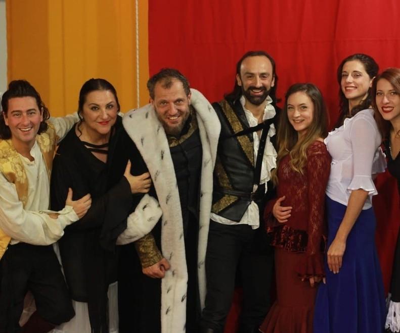 Il Barbiere di Siviglia in versione pop melodico spagnolo 