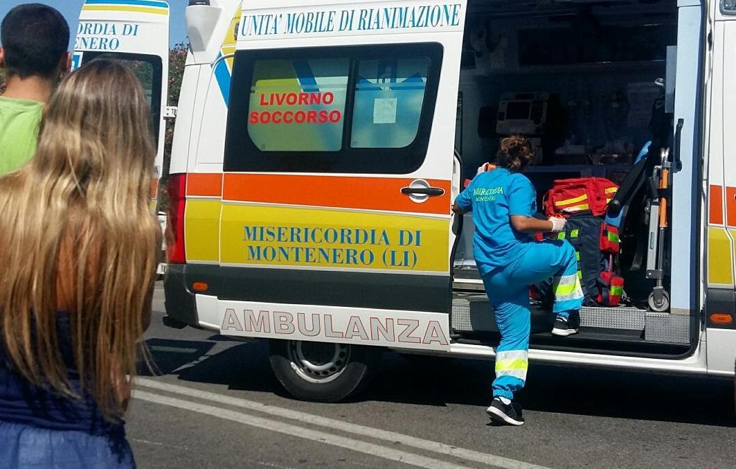 Brutta caduta dalla bici, ferito alla testa