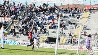Cibocchi ha appena svirgolato la sfera che si è infilata in rete (vip)