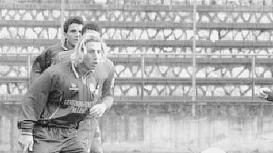 Due azioni di gioco (foto d’archivio)
