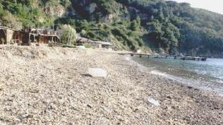 La spiaggia di Bagnaia a Rio nell’Elba che spesso subisce i danni dell’esondazione