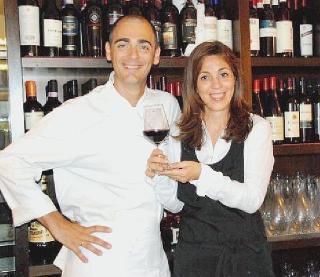 <strong>I PROTAGONISTI.</strong>Samuele Cosentino e la moglie, titolari del ristorante Gli Orti di Via Elisa hanno cucinato al centro di cultura di Bruxelles