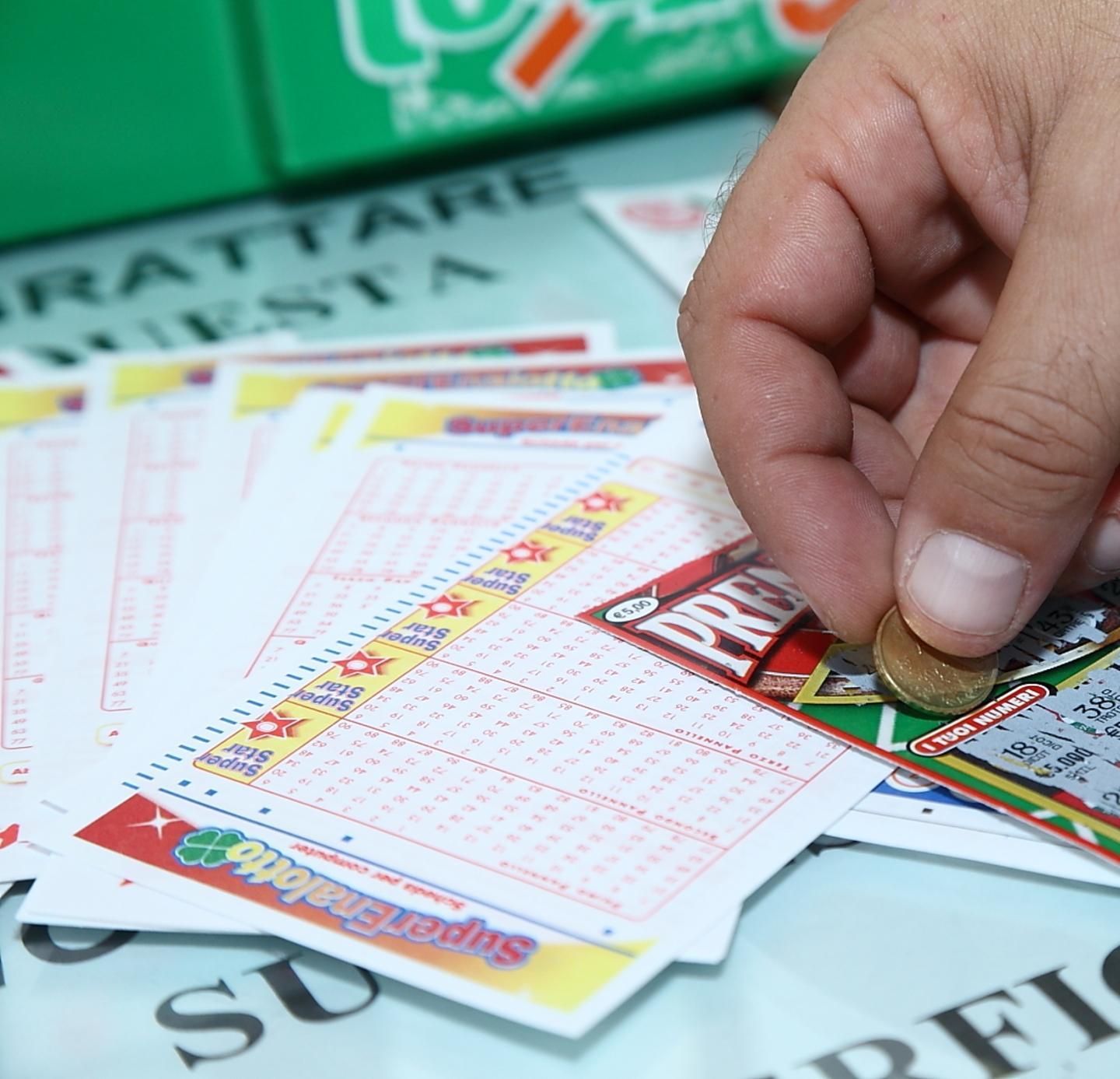 Adolescenti e gioco a Sassari: 63 ragazzi su cento sono tentati dalle slot 