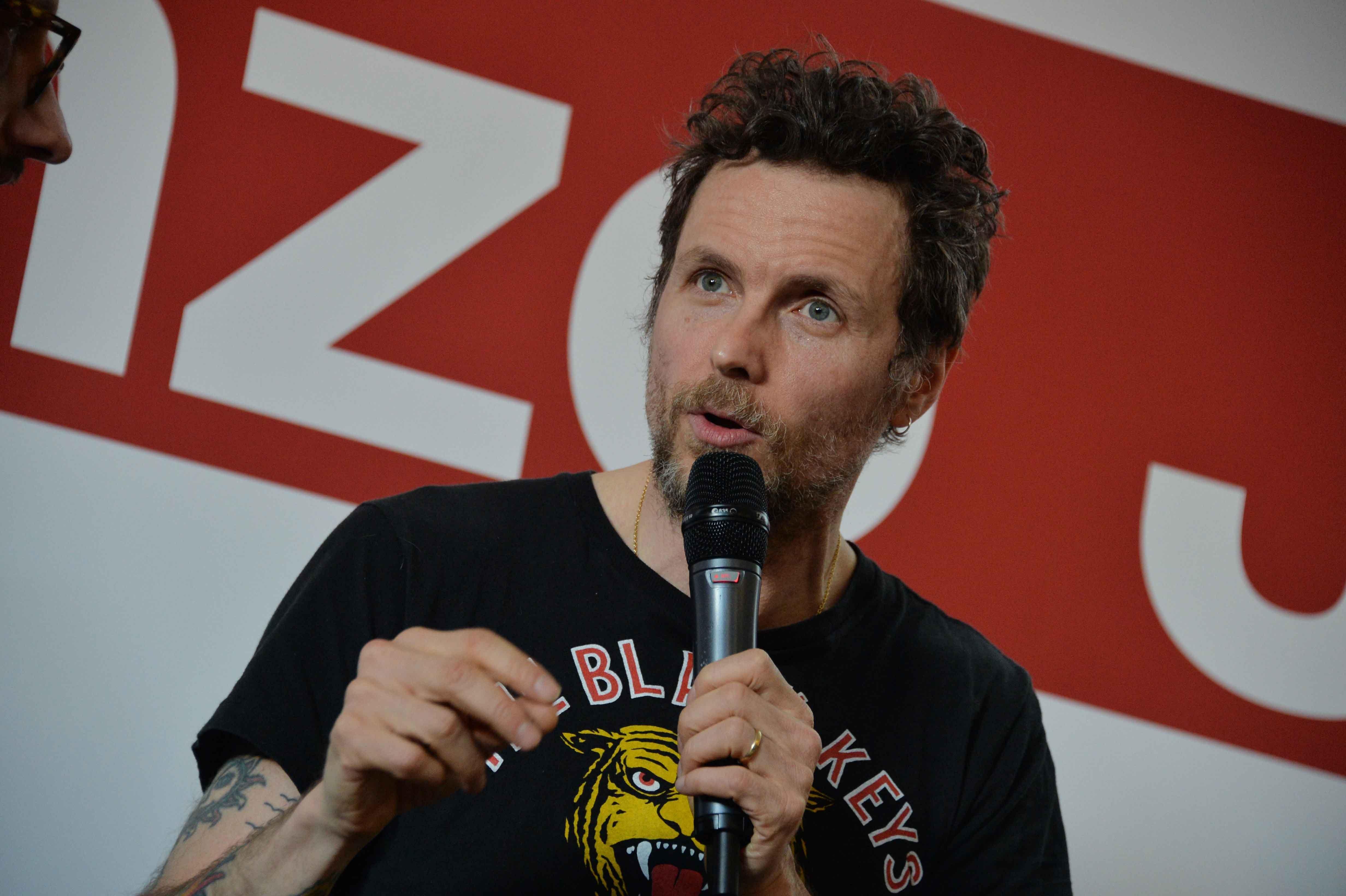 Jovanotti presenta il concerto in Sardegna: alle 12 diretta streaming della Nuova su Facebook