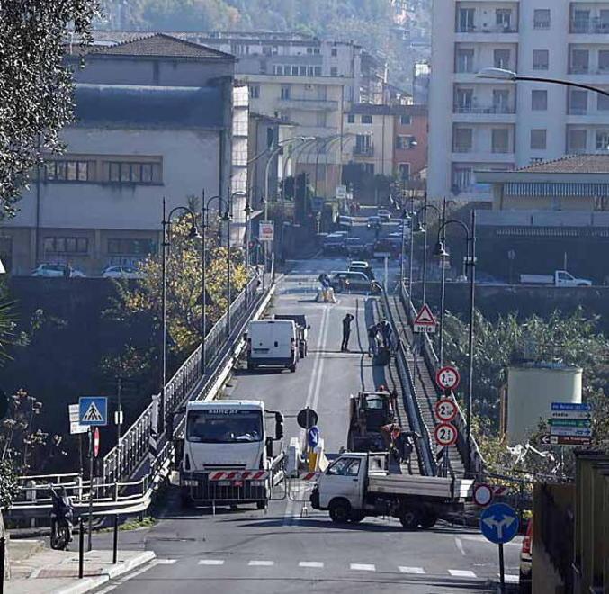 «Nessun cedimento», riaperto il ponte Trieste 