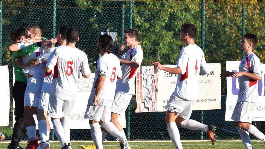 Lazzarini fa la prodezza e la squadra tiene Uno splendido Montignoso arriva in finale