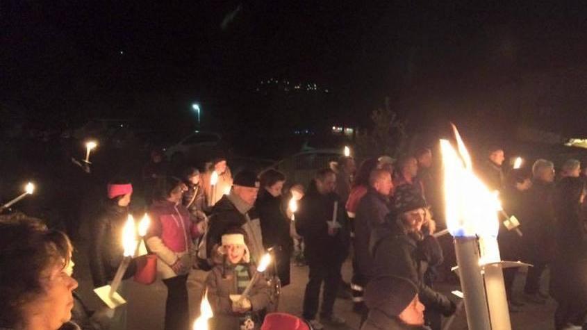 La luce è solidarietà A Gallicano torna la fiaccolata per raccogliere fondi