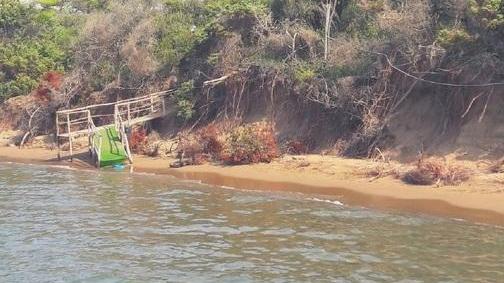 Dentro all’acquario appare la Sacra famiglia