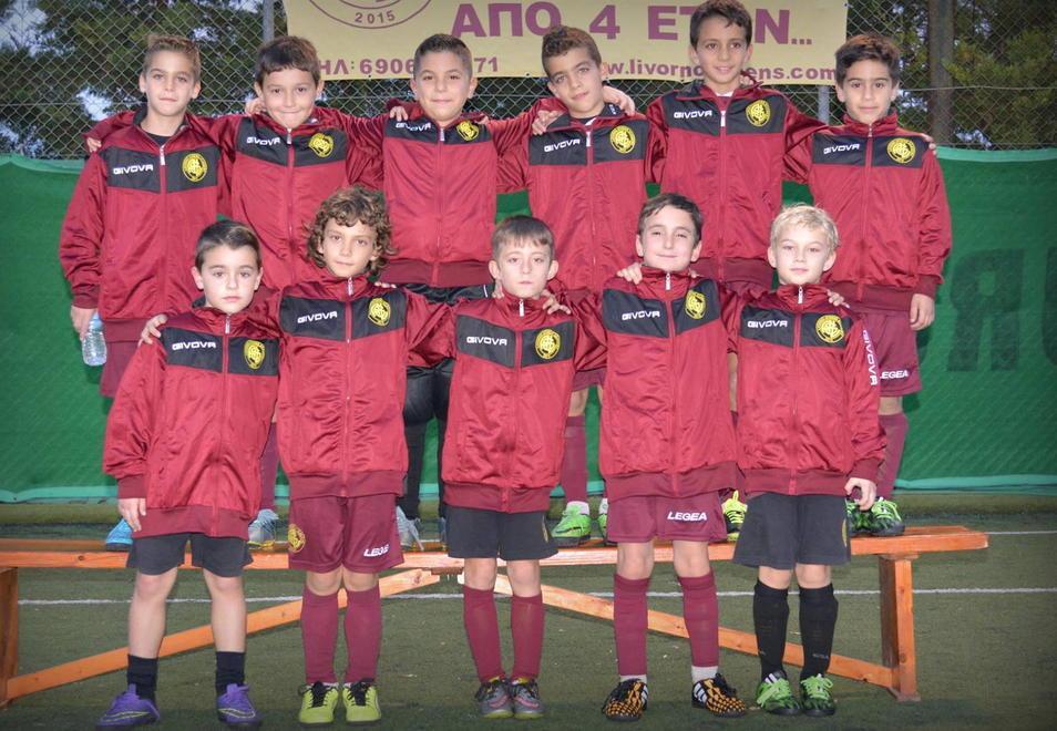 Baby calciatori greci con le maglie amaranto, è nata la Livorno Athens Academy 