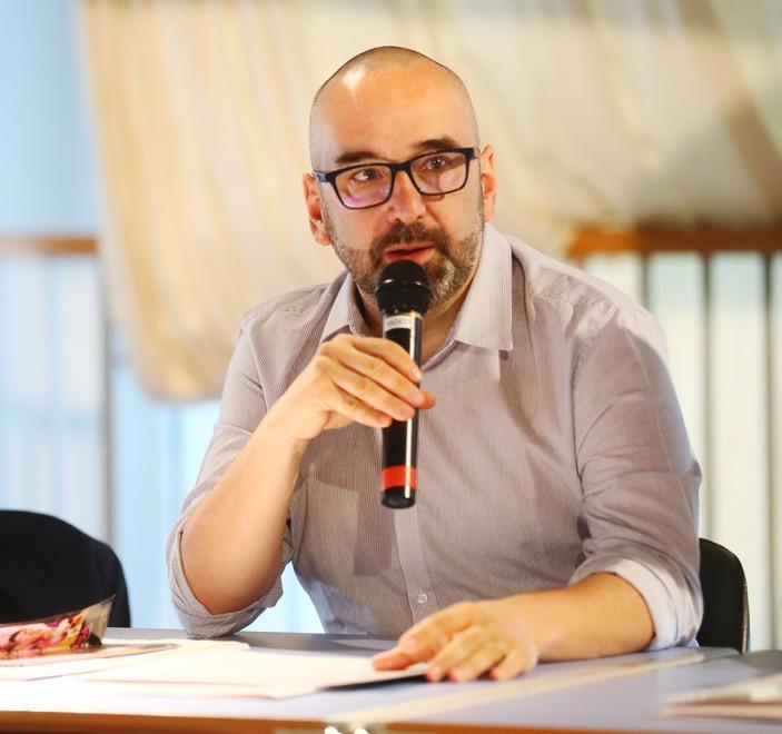 Maisto replica duro a Sgarbi «Mostre e conflitto d’interessi» 
