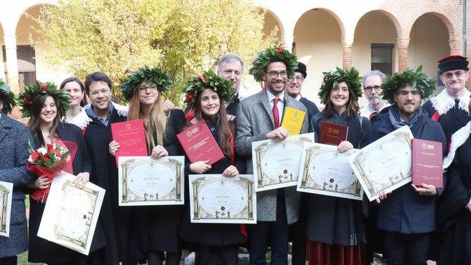 Otto nuovi medici Consegnata la pergamena