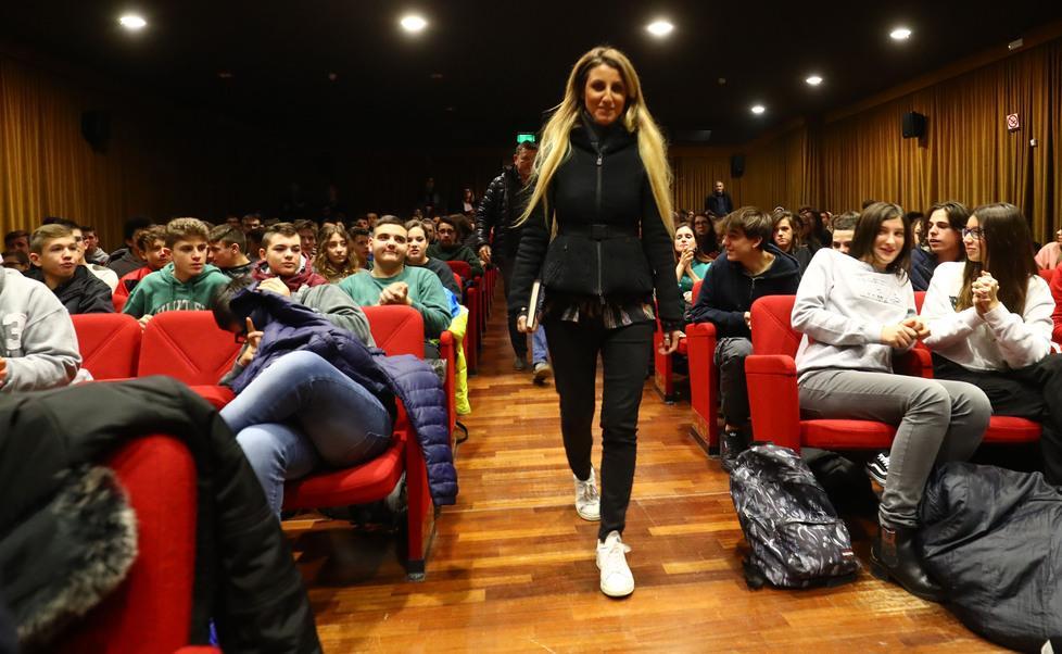 «Di ecstasy si può morire» Il monito di Giorgia ai ragazzi 