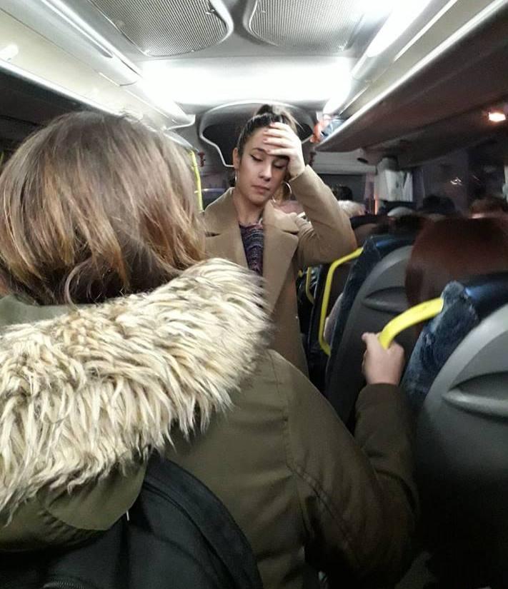 Siniscola, in piedi sul bus esplode l’ira degli studenti 