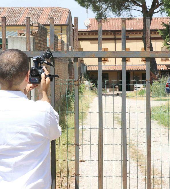 Nascose la neonata nel freezer. Patteggia due anni e otto mesi 