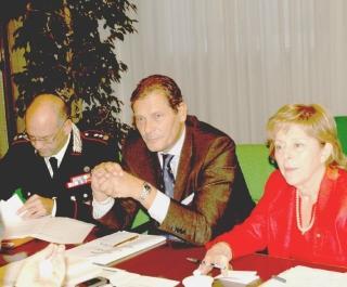 Il tenente colonnello Emilio Mazza il questore Domenico Savi e il prefetto Maffei