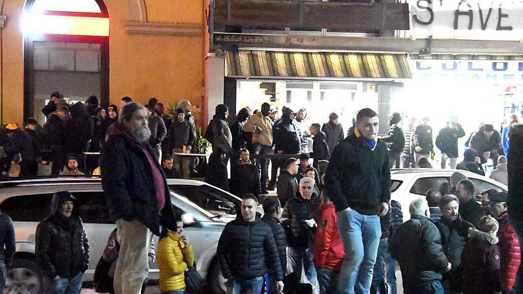 I tifosi all'incontro in Comune