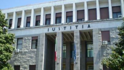 Venne aggredita dal compagno «Ti faccio a pezzi»