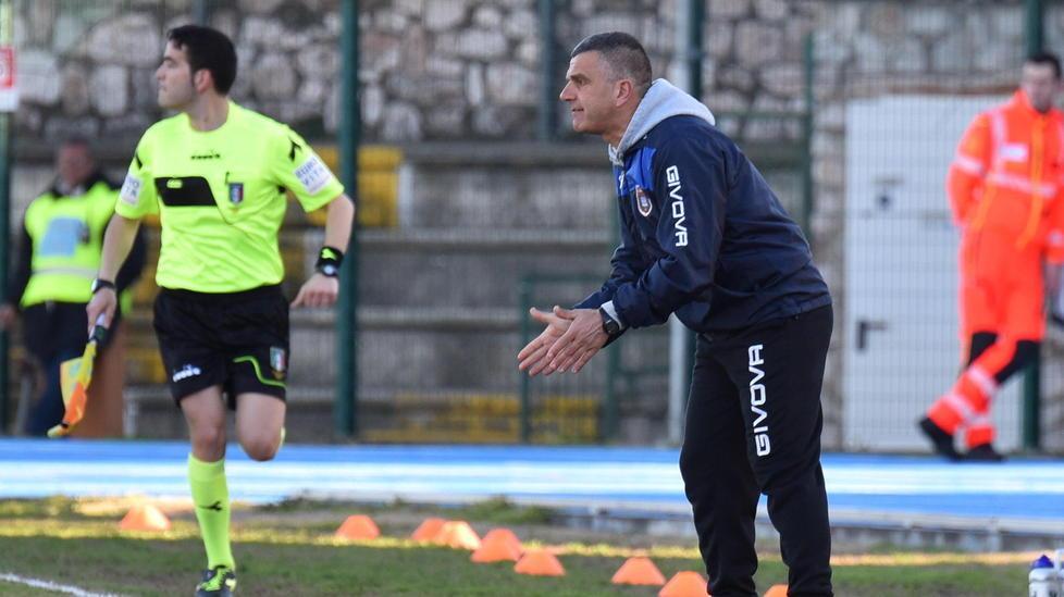Contro la Pro Piacenza in crisi niente distrazioni dei granata 