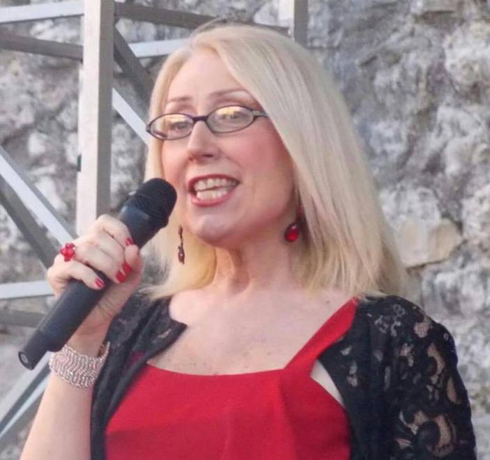 La poesia di Marina Pratici in volo verso l’America Latina 