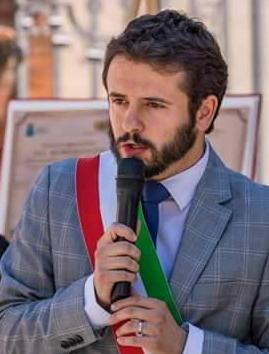 Contributo da 240 euro per le 29 famiglie con i figli alla paritaria