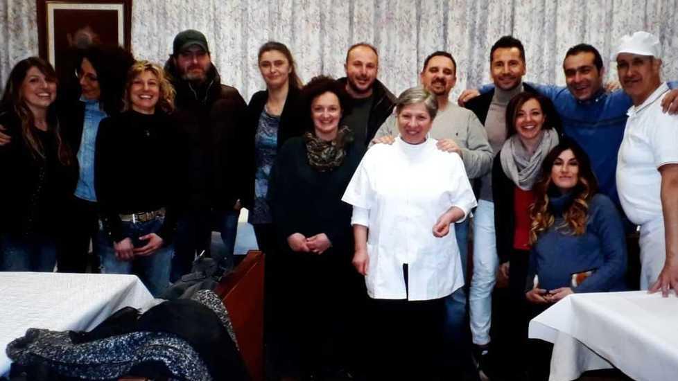 La 3B si ritrova a cena 28 anni dopo l’esame