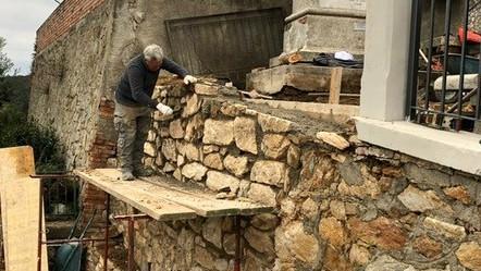Riparato il muro distrutto