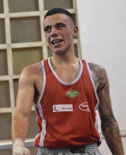 Notte di boxe al PalaCosmelli sul ring i campioni del futuro 