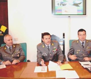 Da sinistra il capitano Convertini il comandante Lipari e il colonnello De Paolis