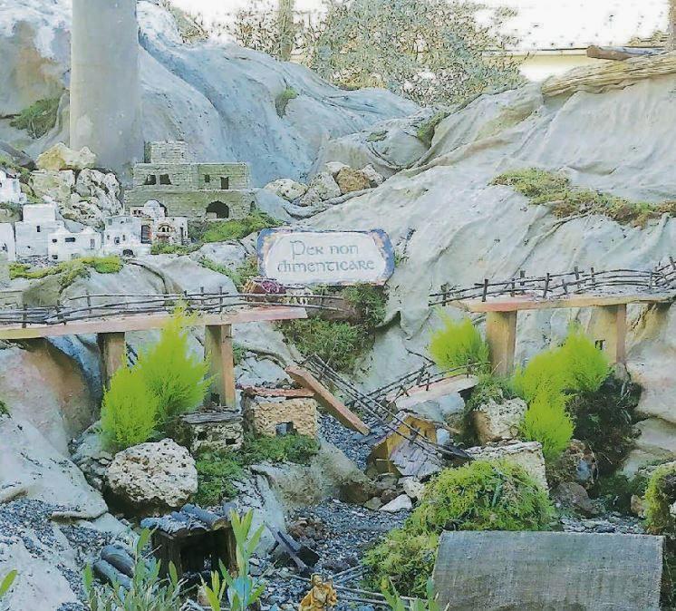 Il presepe di S. Romano ricorda le vittime del viadotto Morandi